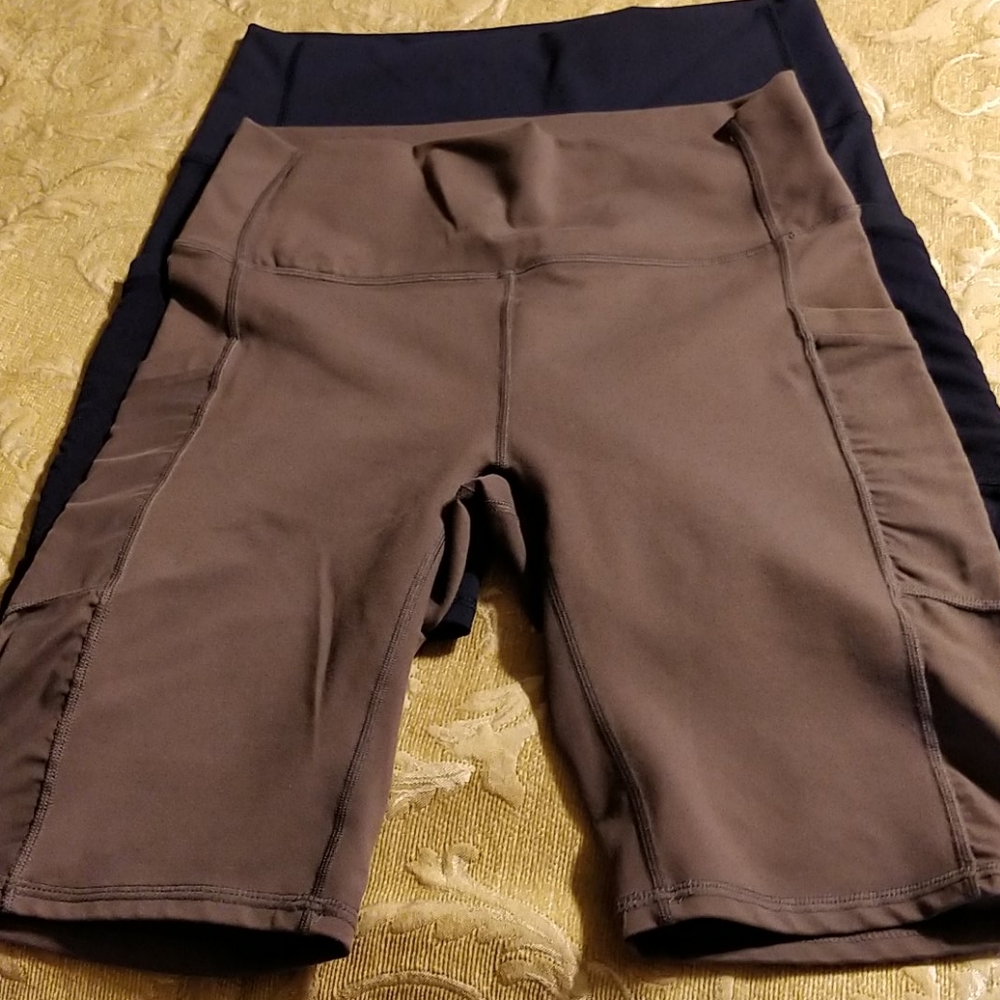 Bundle Fabletics Power Hold bike shorts